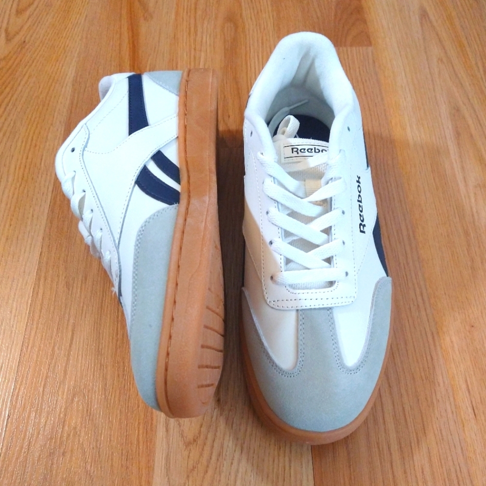 Reebok classic revenge with gum sole size 9